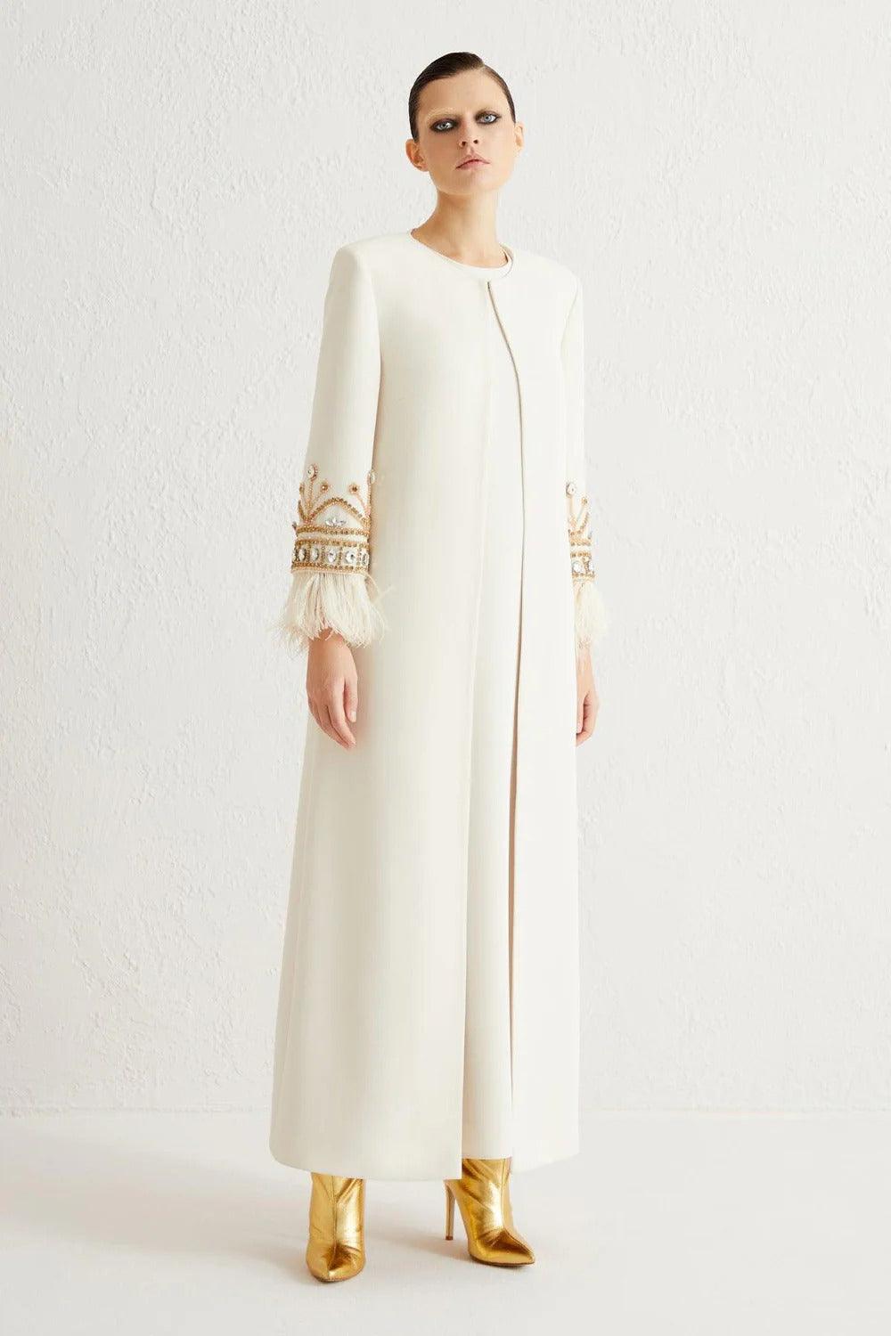 Geleneksel ve Modern Uyum: Yenilikçi Abaya Modası