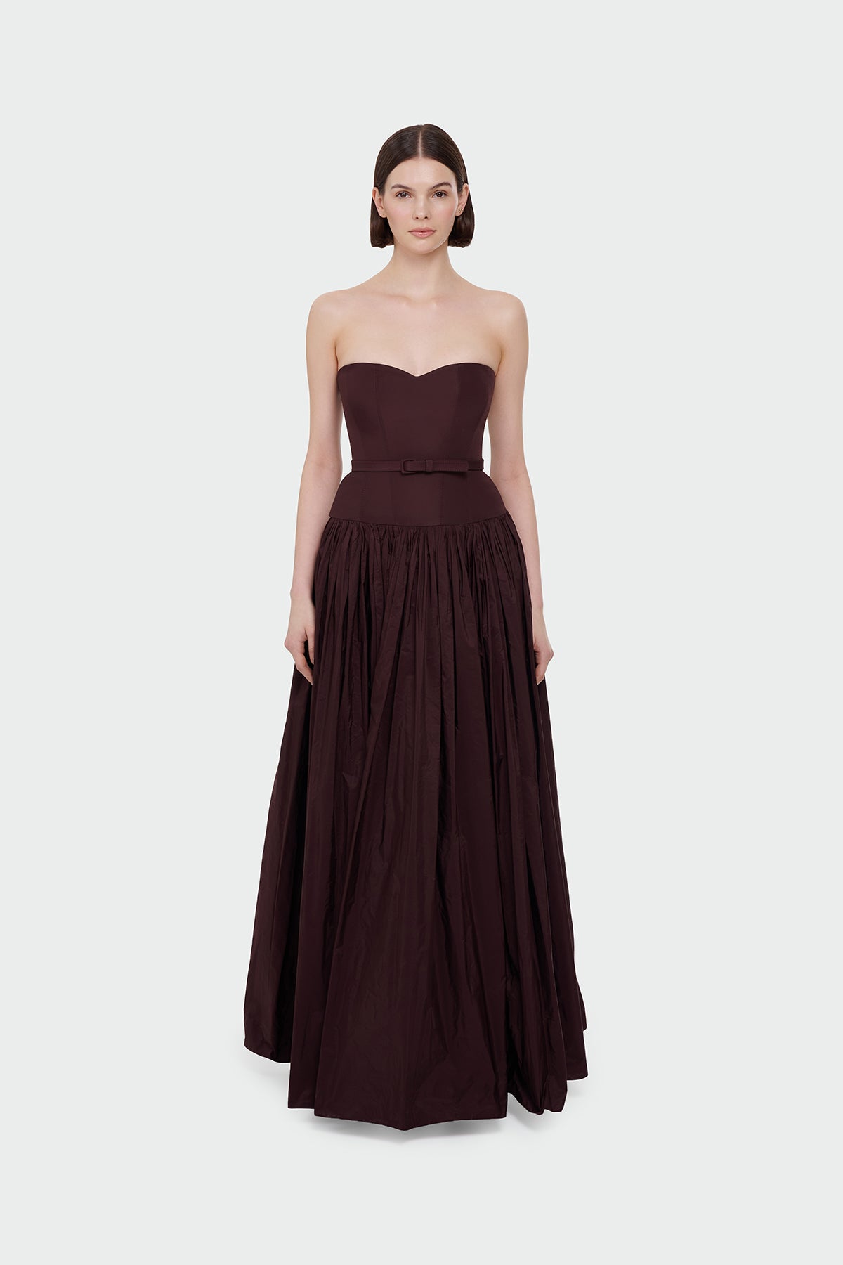 Beli Kemerli Straplez Abiye Elbise