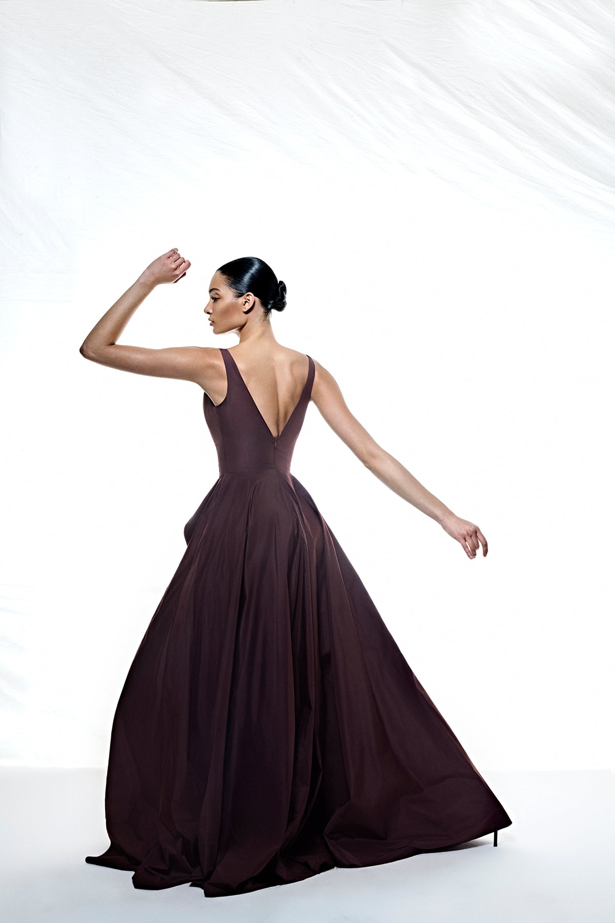 Asimetrik Bel Detaylı Abiye Elbise