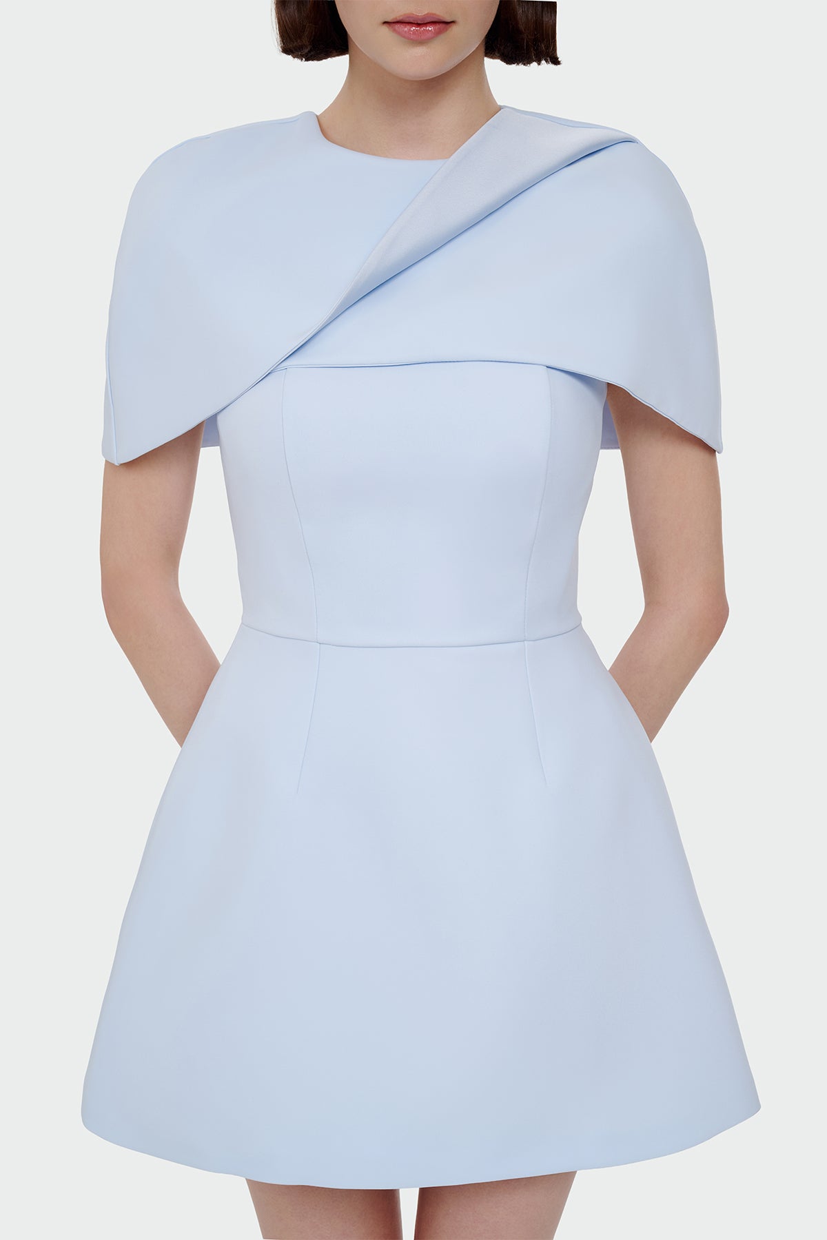 Bolero Detaylı Mini Abiye Elbise