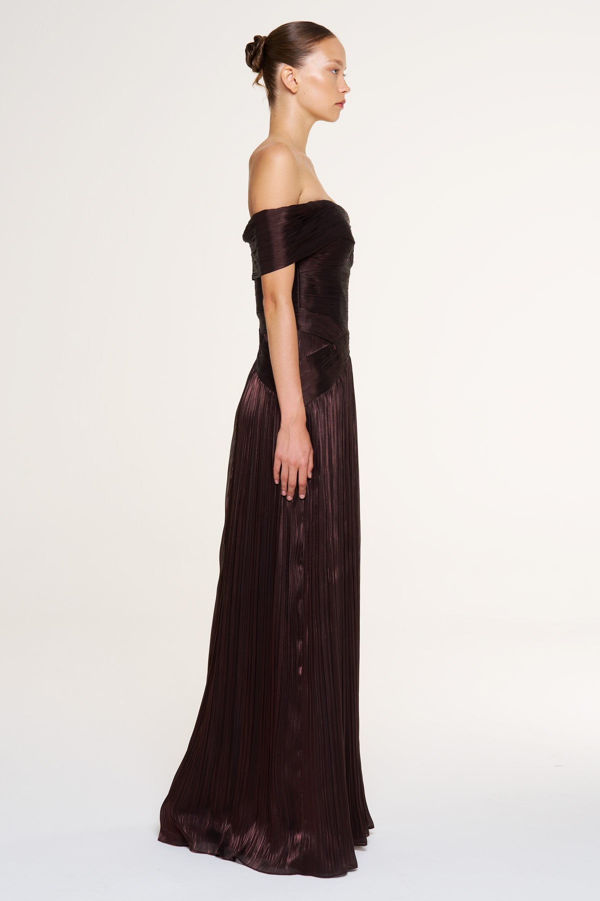 Düşük Omuz Drape Detaylı Uzun Abiye Elbise