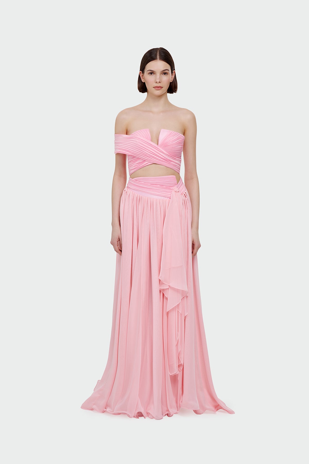 طقم تنورة قصيرة بتفاصيل شق منسدلة