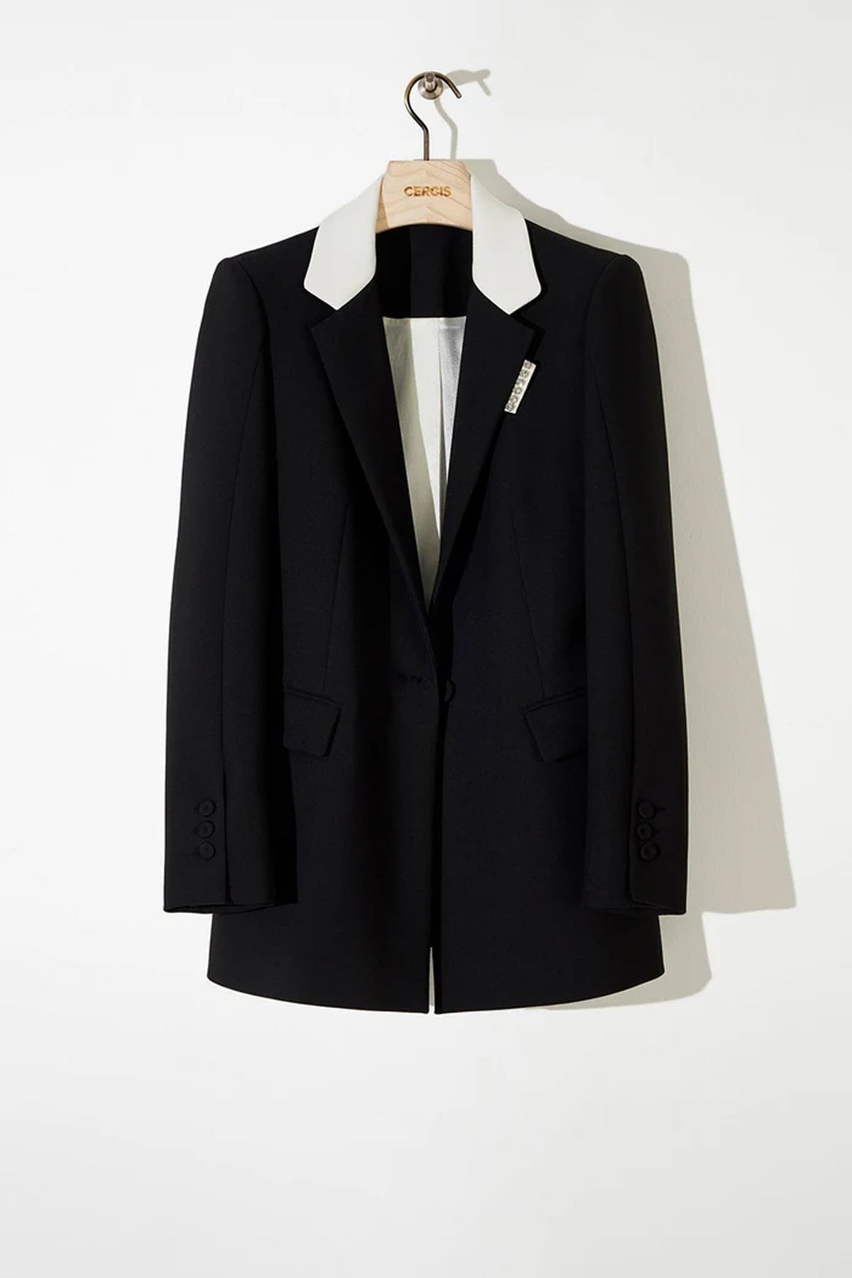 Yakası Taşlı Blazer Kadın Ceket