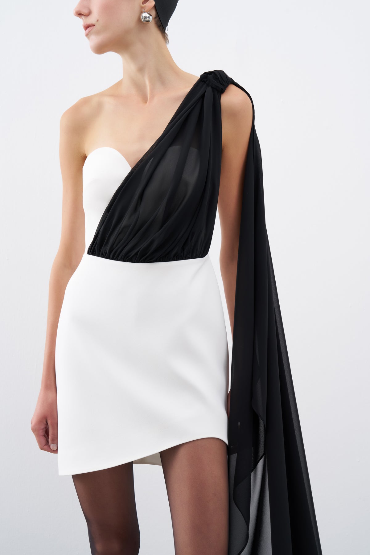 Ecru Black Shawl Sweetheart Neck Mini Evening Dress