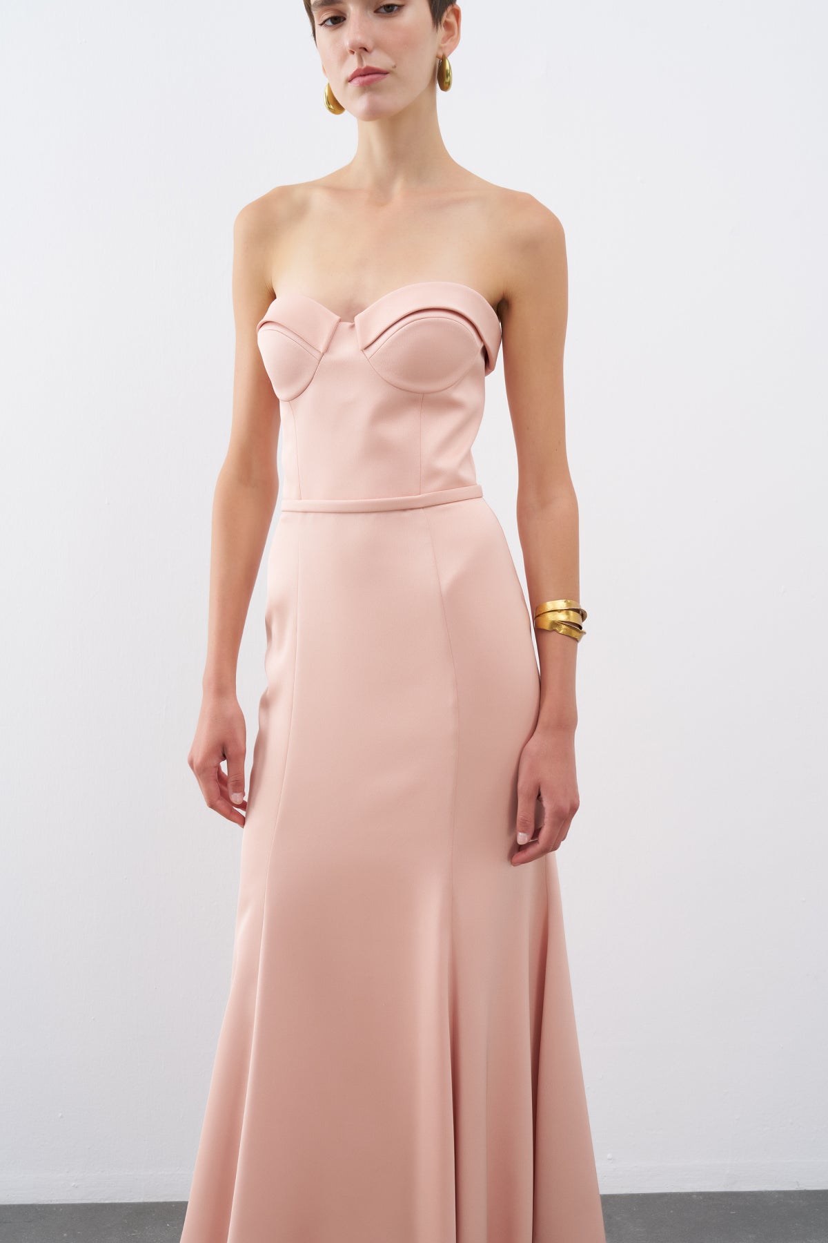 Powder Strapless Chest Globe Long Evening Dress