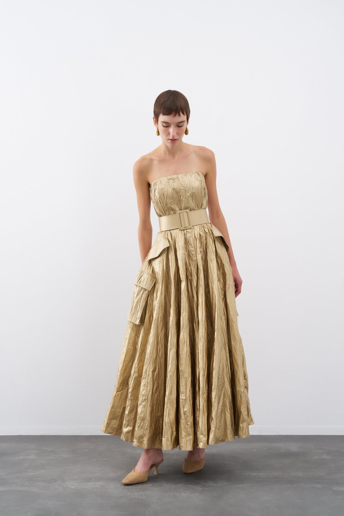 Gold Shiny Crinkle Strapless Pocket Detailed Long Evening Dress