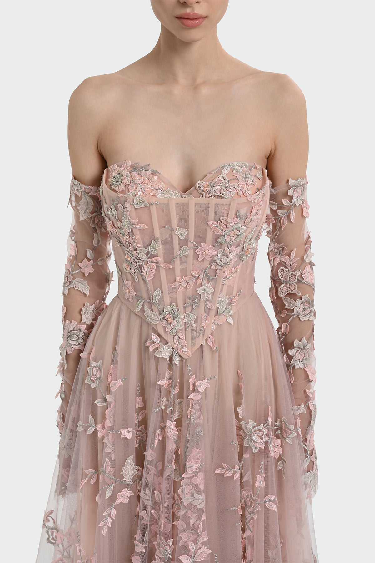 فستان سهرة ثلاثي الأبعاد مزين بالزهور مع قفازات