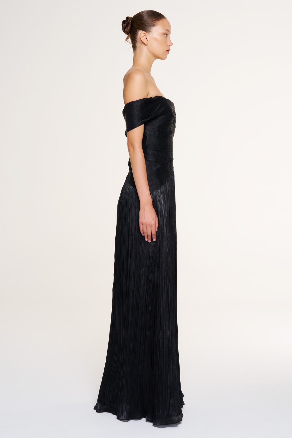 Düşük Omuz Drape Detaylı Uzun Abiye Elbise
