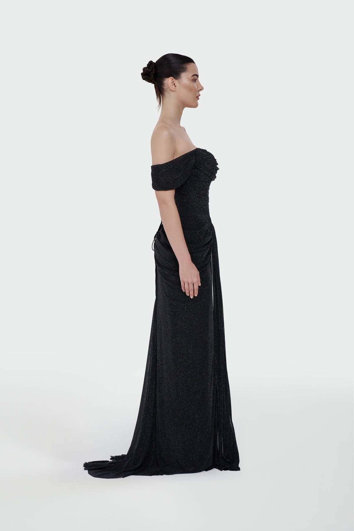 Düşük Omuz Ön Drape Detaylı Abiye Elbise