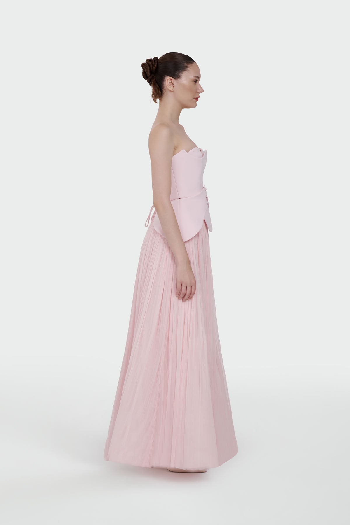 Straplez Peplum Detaylı Piliseli Abiye Takım Elbise