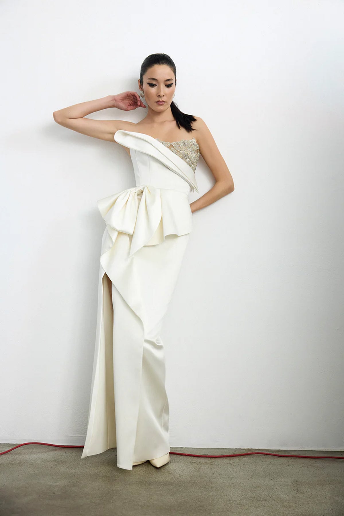 Taş İşlemeli Fiyonk Detaylı Straplez Uzun Abiye Elbise