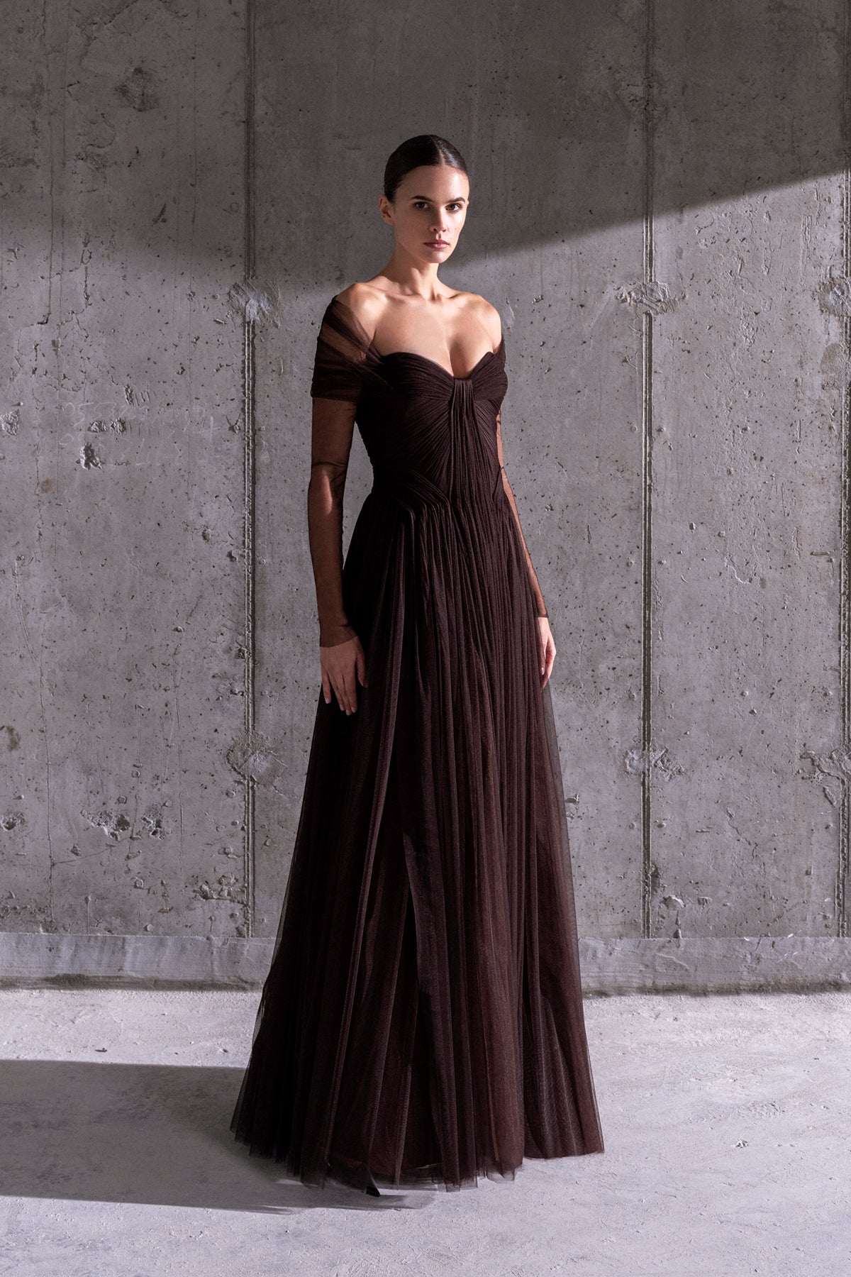 Transparan Tül Kollu Straplez Uzun Abiye